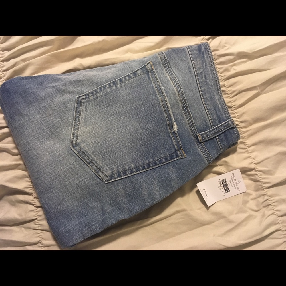 Buckle jeans NEW